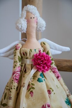 Traumhafte Engel - Hochwertige Handarbeit, ca. 50cm, hoch beiges Kleidchen mit Blumen